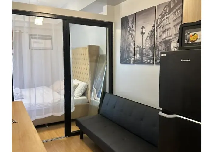 Celandine Staycation Cloverleaf *